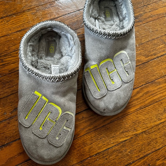 Grey Ugg Tasman slippers men’s size 11 - Picture 1 of 11